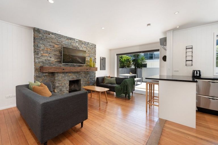 Photo of property in 2/54 Marine Parade, Mount Maunganui, 3116