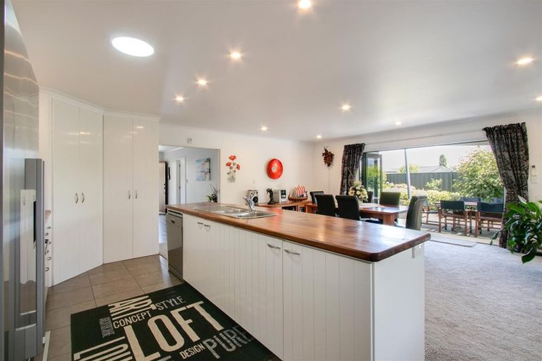 Photo of property in 25 Delta Mews Place, Clive, 4102