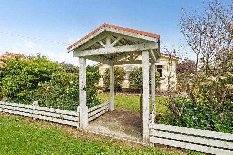 Photo of property in 47 Donalds Road, Upper Plain, Masterton, 5888