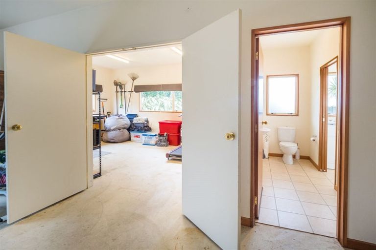 Photo of property in 333 Ngahere Park Road, Turitea, Palmerston North, 4472