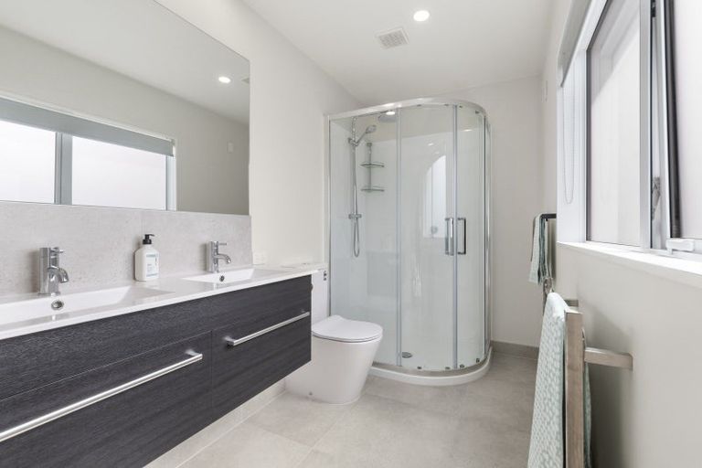 Photo of property in 28c Opaheke Road, Papakura, 2110