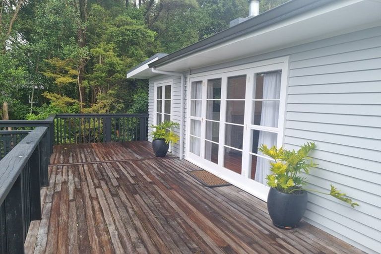 Photo of property in 102 Park Hill Road, Birkenhead, Auckland, 0626