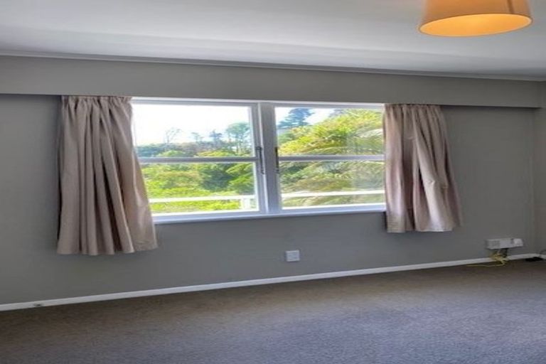 Photo of property in 84 Tarawera Road, Johnsonville, Wellington, 6037