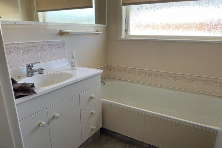 Photo of property in 231 Sandwich Road, St Andrews, Hamilton, 3200