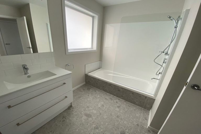 Photo of property in 20a Mudie Street, Alicetown, Lower Hutt, 5010