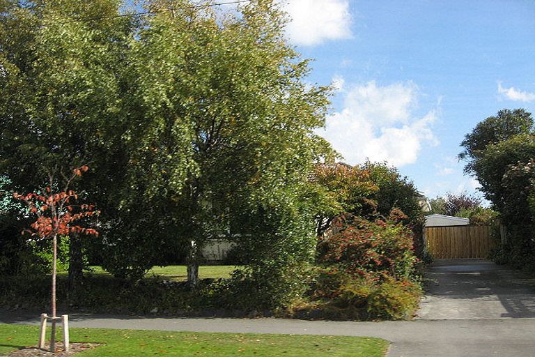Photo of property in 33 Hounslow Street, Ilam, Christchurch, 8041