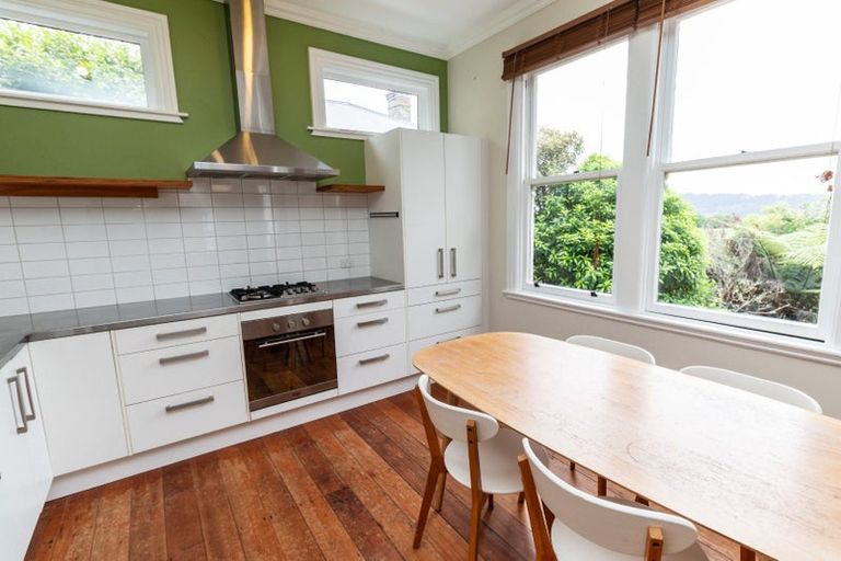 Photo of property in 29 Mortimer Terrace, Aro Valley, Wellington, 6021