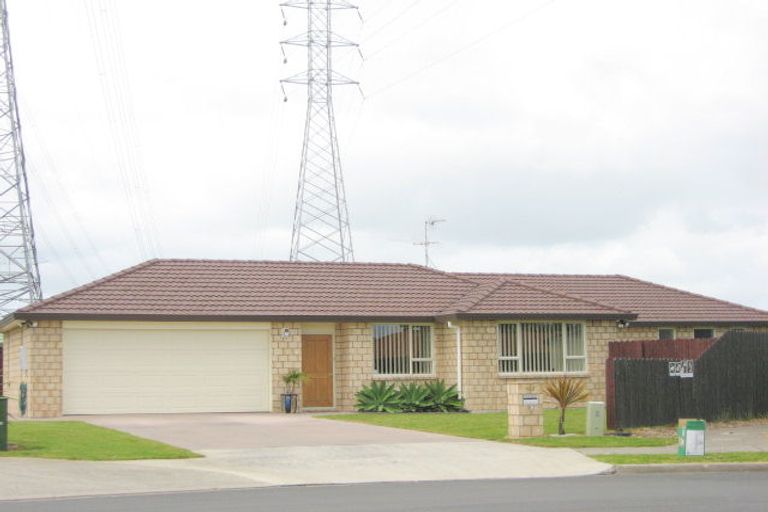 Photo of property in 43 Morewa Place, Takanini, 2112