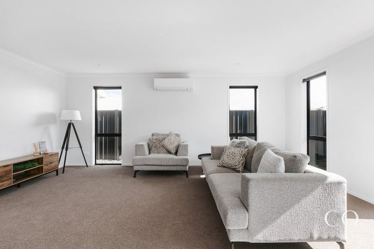 Photo of property in 22 Pioneer Crescent, Omokoroa, 3114