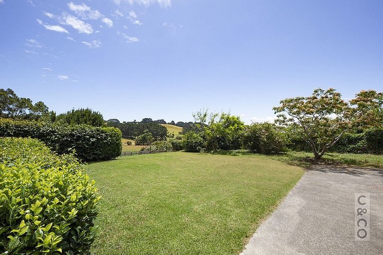 Photo of property in 306 Taiapa Road, Muriwai, 0881