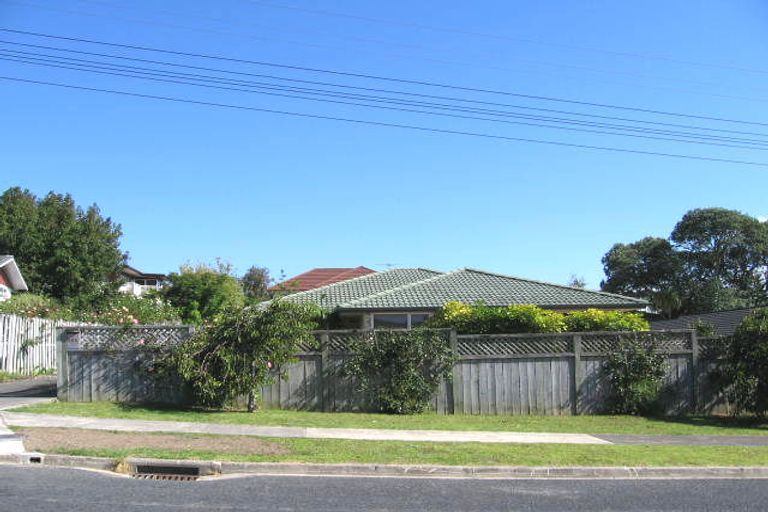 Photo of property in 26a Law Street, Torbay, Auckland, 0630