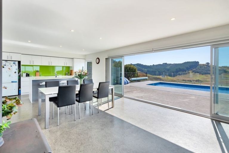 Photo of property in 138a Webber Road, South Head, Helensville, 0874