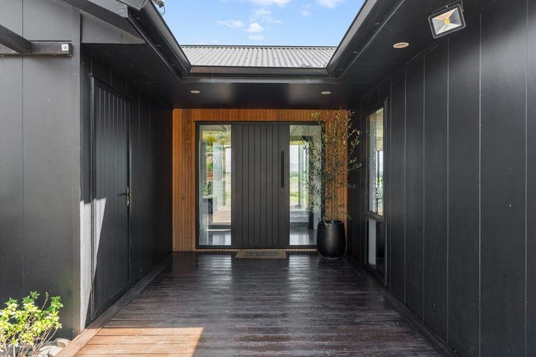 Photo of property in 1031 Lake Ferry Road, Dyerville, Martinborough, 5781