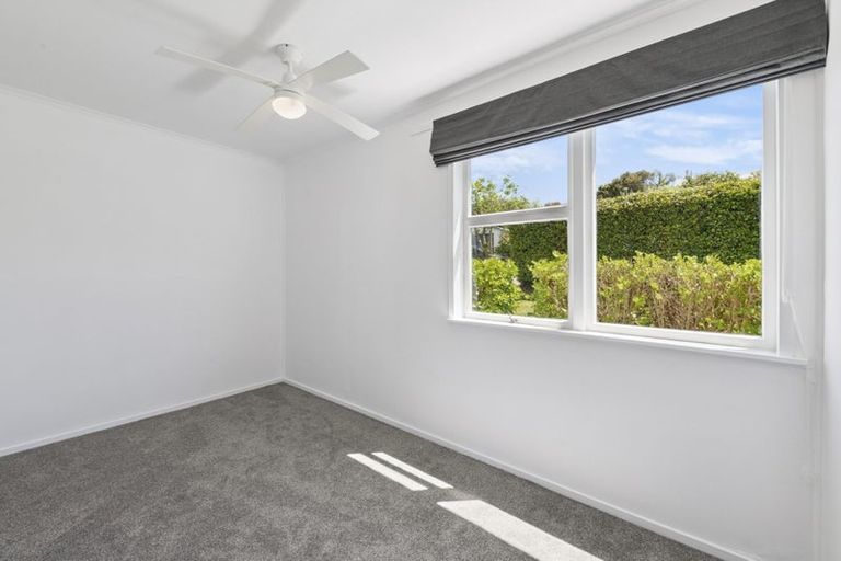Photo of property in 21 Brigitte View, Snells Beach, 0920