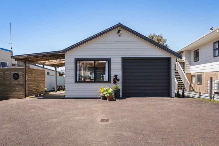 Photo of property in 42 Beach Road, Waihi Beach, 3611