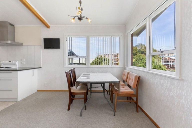 Photo of property in 19 Carole Crescent, Pakuranga, Auckland, 2010