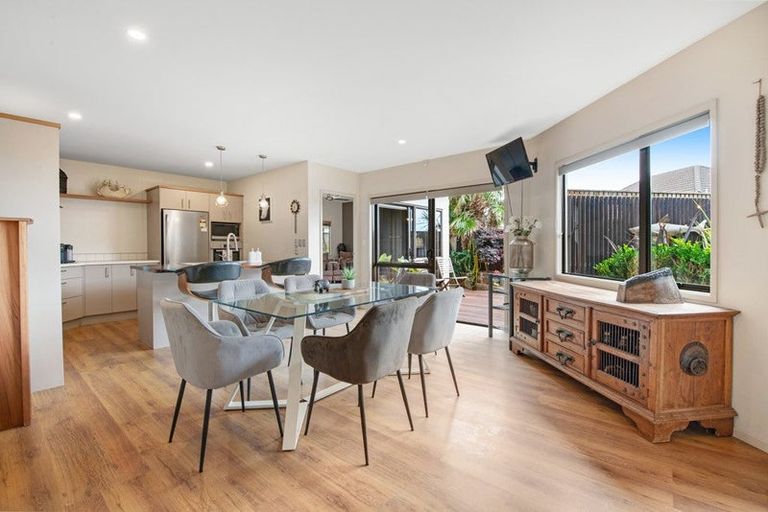 Photo of property in 115 Alec Craig Way, Gulf Harbour, Whangaparaoa, 0930