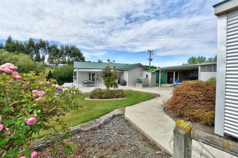 Photo of property in 127 Burnetts Hill Road, Waikoikoi, Gore, 9771