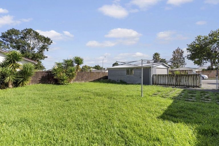 Photo of property in 1 Lansdown Place, Papakura, 2110