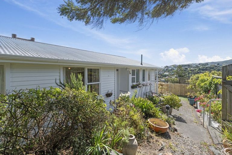Photo of property in 36 Roys Road, Plimmerton, Porirua, 5026