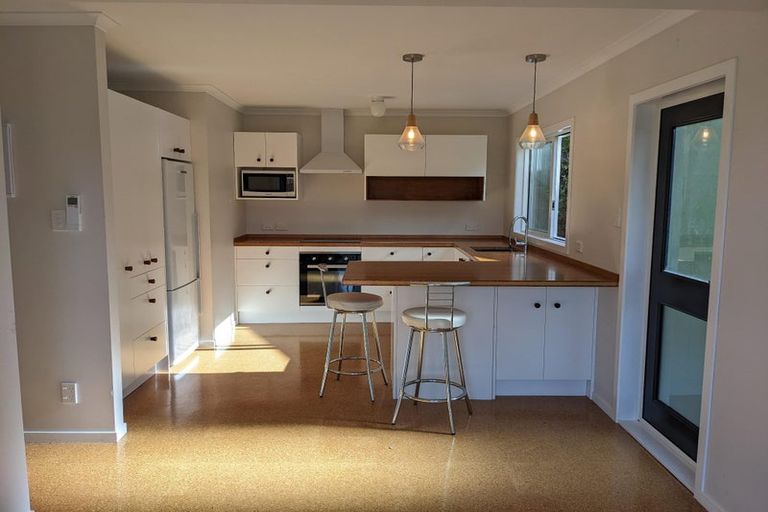 Photo of property in 2 Liddel Grove, Island Bay, Wellington, 6023