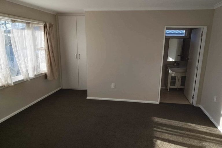 Photo of property in 161 Springs Road, Hornby, Christchurch, 8042