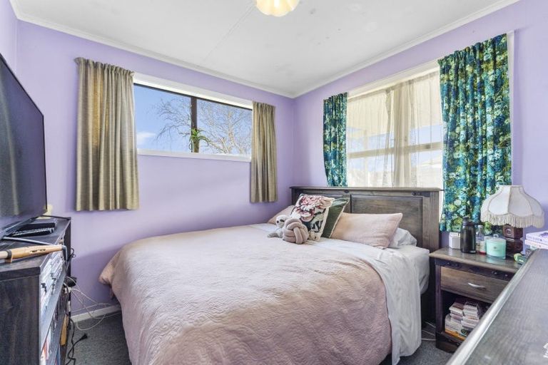 Photo of property in 19 Mazengarb Road, Paraparaumu Beach, Paraparaumu, 5032