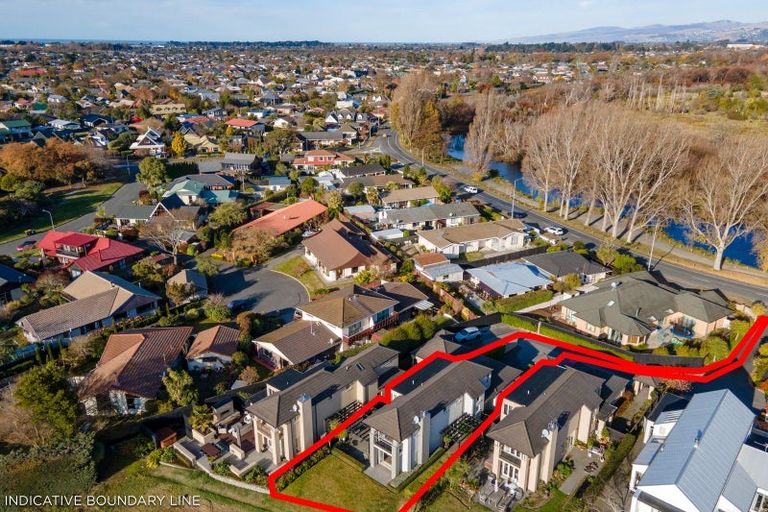 Photo of property in 132 Lake Terrace Road, Burwood, Christchurch, 8061