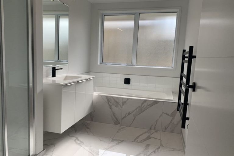 Photo of property in 6 Magnum Drive, Kumeu, 0810