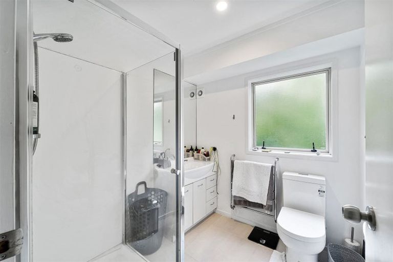 Photo of property in 3/14 Vonnell Place, Birkdale, Auckland, 0626