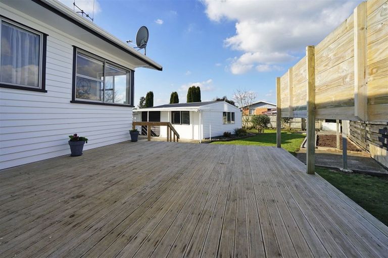 Photo of property in 17 Margaret Place, Deanwell, Hamilton, 3206