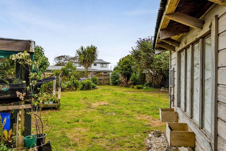 Photo of property in 50 Tawa Street, Hawera, 4610
