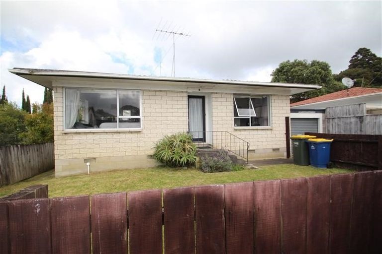 Photo of property in 1/44 Chartwell Avenue, Glenfield, Auckland, 0629