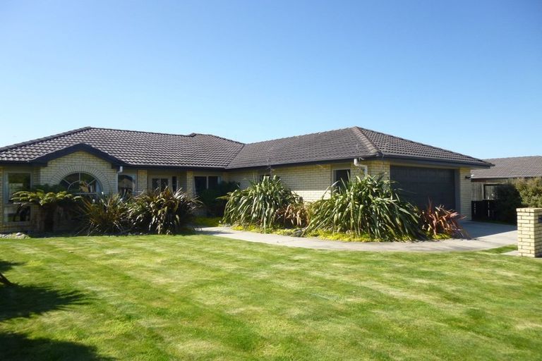 Photo of property in 111 Wentworth Drive, Rototuna North, Hamilton, 3210