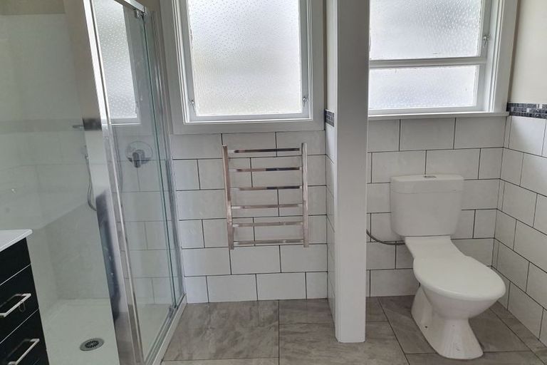 Photo of property in 130 Liverpool Street, Levin, 5510