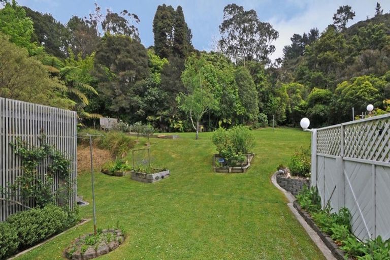 Photo of property in 50 Rawhiti Street, Stokes Valley, Lower Hutt, 5019