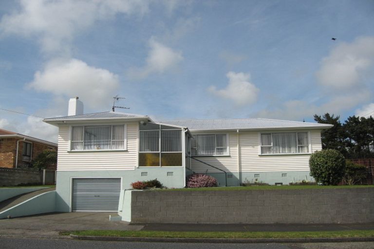 Photo of property in 11 George Street, Waitara, 4320