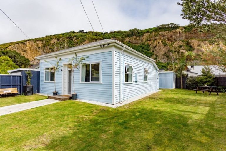 Photo of property in 38 Stoke Street, Sumner, Christchurch, 8081