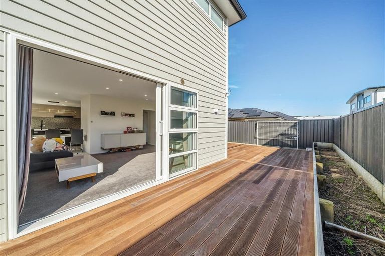 Photo of property in 32 Castletown Street, Wallaceville, Upper Hutt, 5018