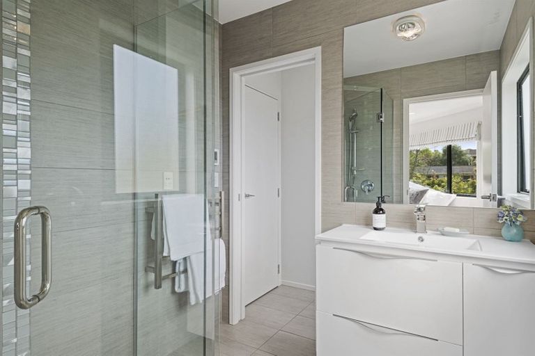 Photo of property in 2/29 Stanley Avenue, Milford, Auckland, 0620