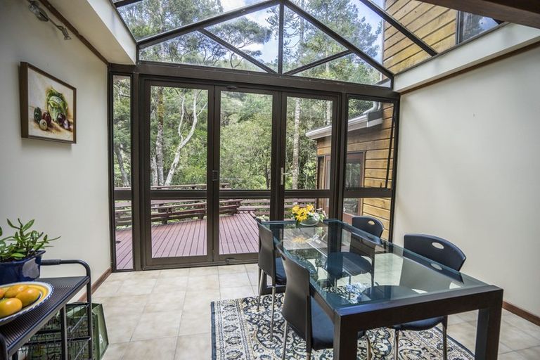 Photo of property in 37 Homewood Place, Chatswood, Auckland, 0626