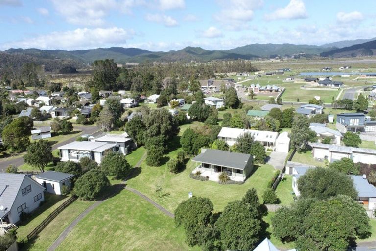 Photo of property in 109 Titoki Place, Matarangi, Whitianga, 3592