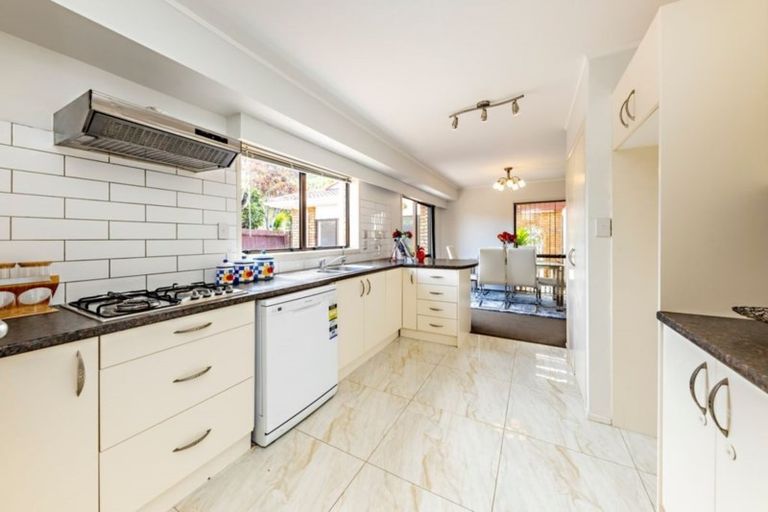 Photo of property in 4 Matuku Place, Papatoetoe, Auckland, 2025