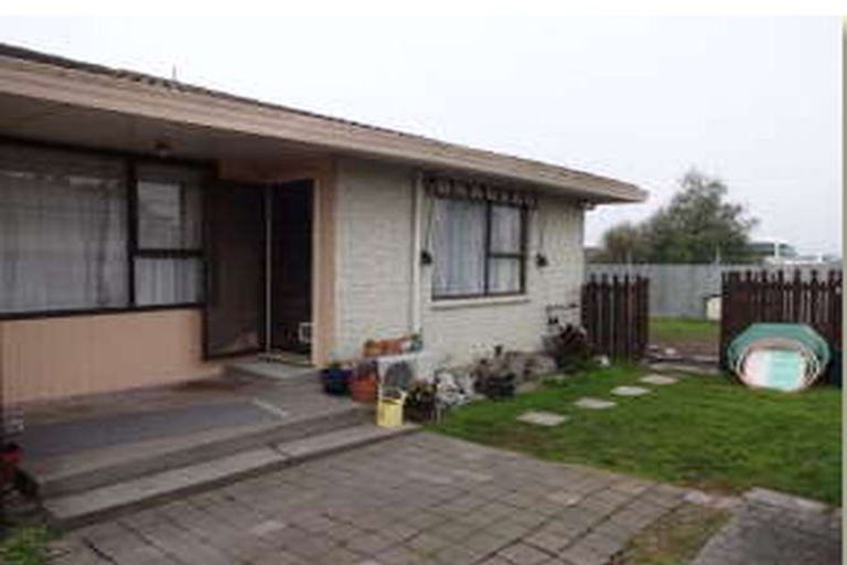 Photo of property in 2/471 Wairakei Road, Burnside, Christchurch, 8053