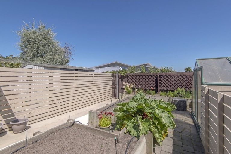 Photo of property in 40 Worsleys Road, Cracroft, Christchurch, 8025