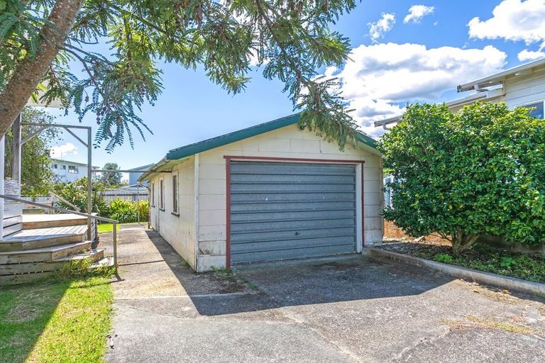 Photo of property in 18 Tatahi Street, Te Puru, Thames, 3575