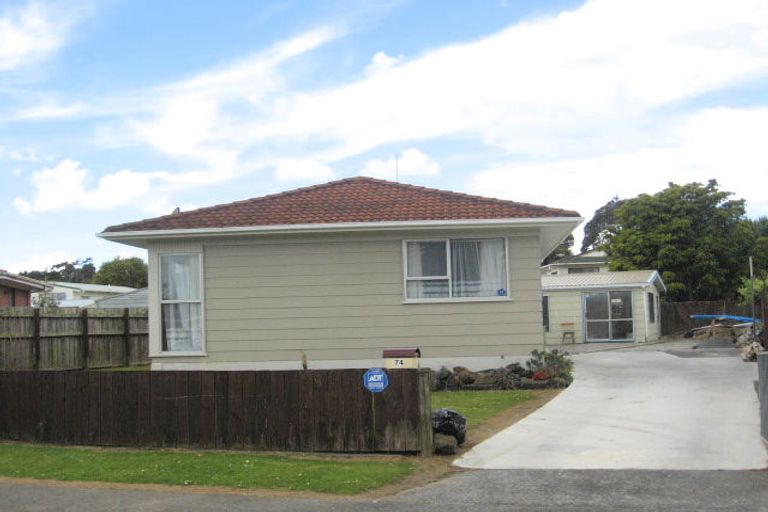 Photo of property in 74 John Walker Drive, Manurewa, Auckland, 2102