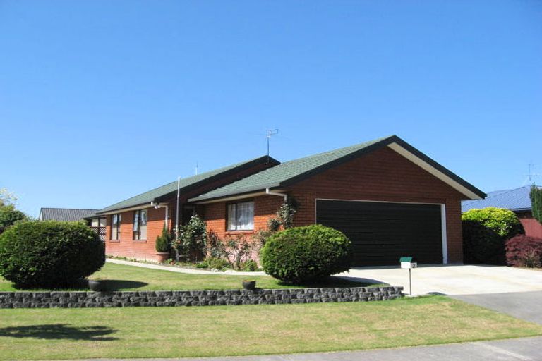 Photo of property in 2 Canon Stack Place, Kaiapoi, 7630