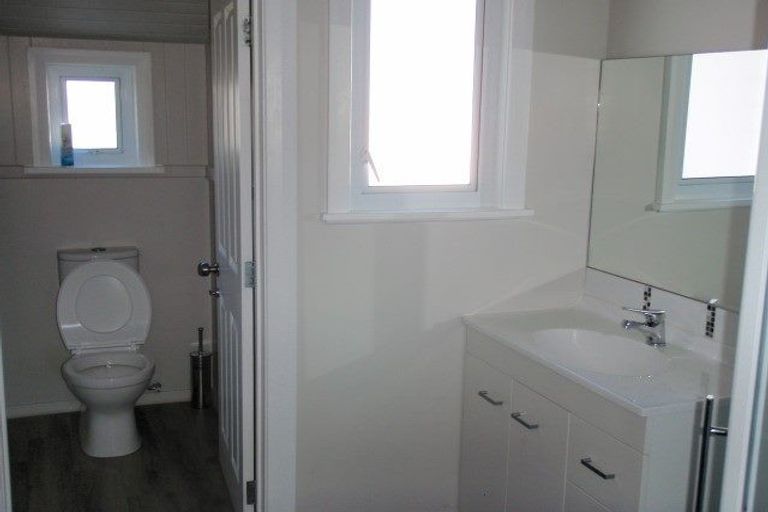 Photo of property in 28 Otara Street, Ilam, Christchurch, 8053