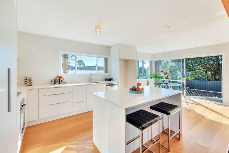 Photo of property in 55 Sturges Road, Henderson, Auckland, 0612